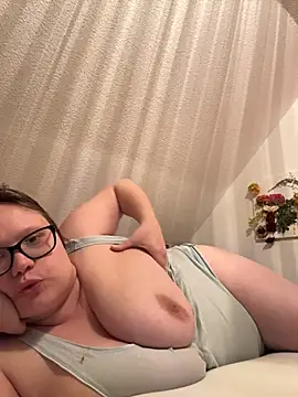 candyromance online show from March 13, 7:20 pm