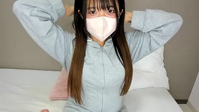 Snapshot of 18komugi chatting on November 10, 2:38 pm 18komugi online show from November 10, 2:38 pm