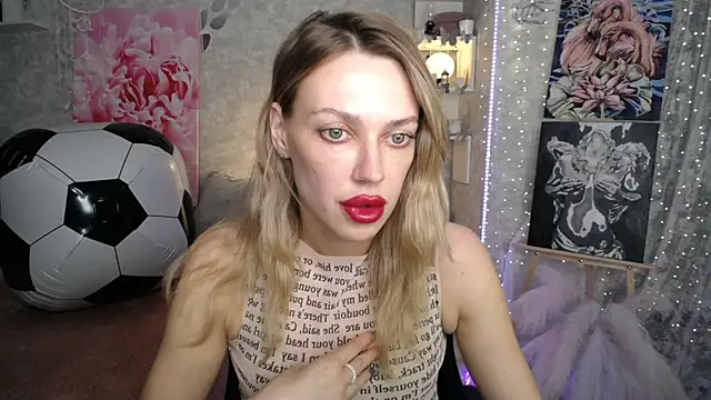 Snapshot of NickyAdamidi chatting on July 5, 4:14 pm NickyAdamidi online show from July 5, 4:14 pm