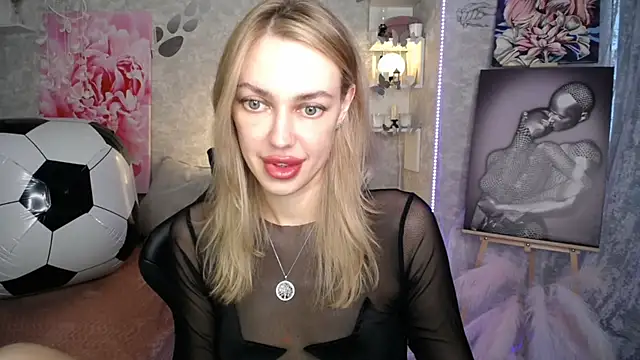Snapshot of NickyAdamidi chatting on July 17, 4:12 pm NickyAdamidi online show from July 17, 4:12 pm