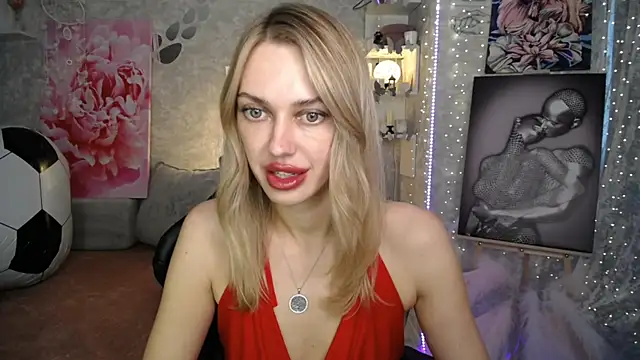 Snapshot of NickyAdamidi chatting on July 19, 4:22 pm NickyAdamidi online show from July 19, 4:22 pm