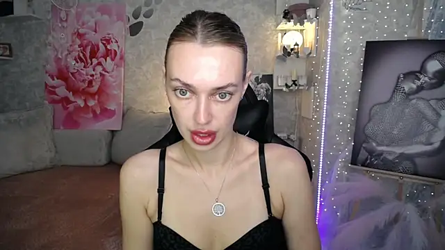 Snapshot of NickyAdamidi chatting on July 21, 4:09 pm NickyAdamidi online show from July 21, 4:09 pm
