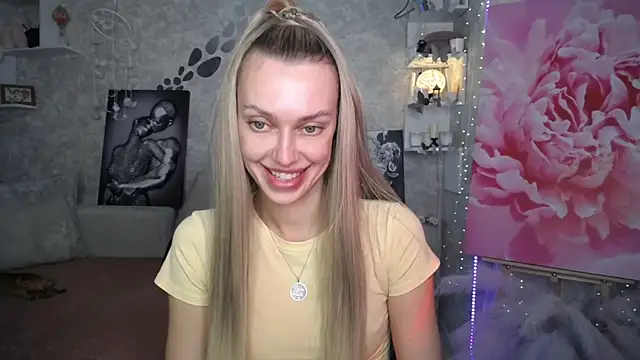 Snapshot of NickyAdamidi chatting on July 26, 4:47 pm NickyAdamidi online show from July 26, 4:47 pm