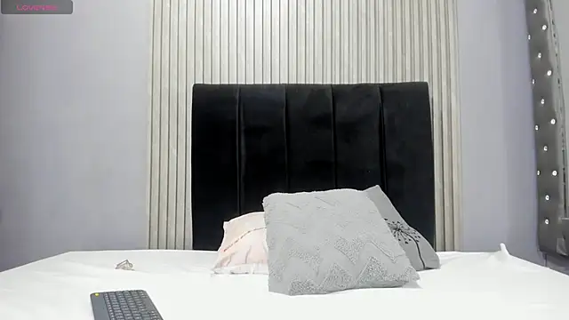 Sex samantha online show from April 14, 3:34 am