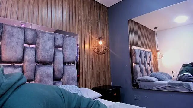 owen  johnson online show from March 7, 11:40 am