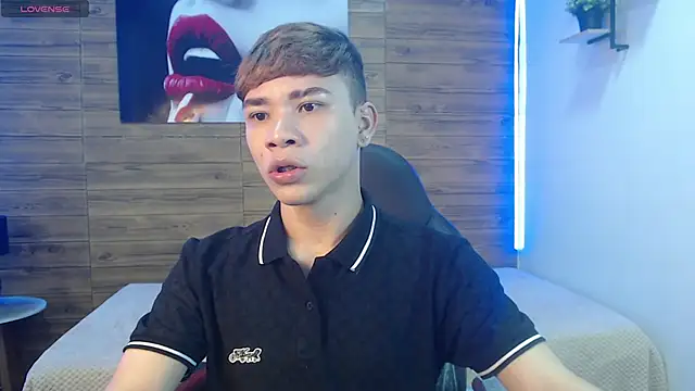 nathanclay online show from February 24, 3:59 am