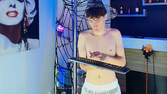  DantFox  online show from October 30, 9:26 pm