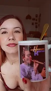 LucyxLou online show from April 1, 10:38 am