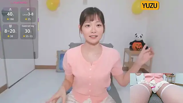 Snapshot of yuzukichi_jp chatting on October 10, 4:11 am yuzukichi jp online show from October 10, 4:11 am