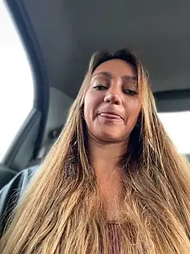 Ninabigtitied online show from July 1, 1:02 pm