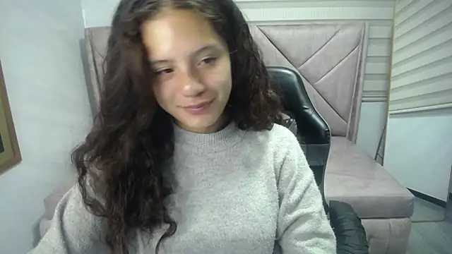 Velvet Moon V online show from October 7, 1:08 pm