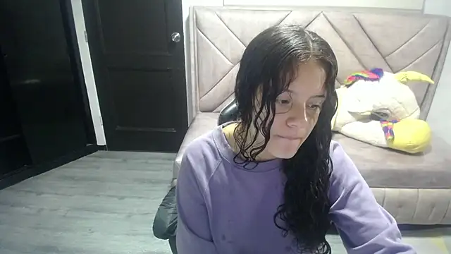 Velvet Moon V online show from October 16, 1:23 pm