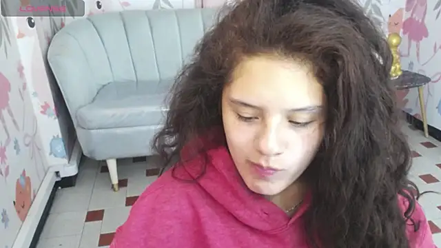 Velvet Moon V online show from March 31, 1:11 pm