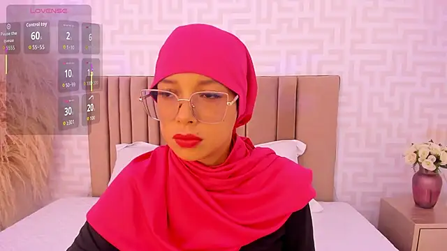 Snapshot of naishaa_ chatting on May 23, 6:34 pm naishaa online show from May 23, 6:34 pm