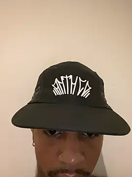 Snapshot of Guzdick chatting on June 24, 11:48 pm Guzdick online show from June 24, 11:48 pm