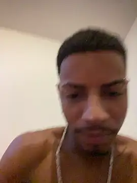 Snapshot of Guzdick chatting on July 14, 11:32 pm Guzdick online show from July 14, 11:32 pm