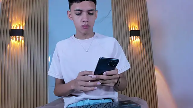 BILLY JAMEES online show from May 28, 12:35 pm