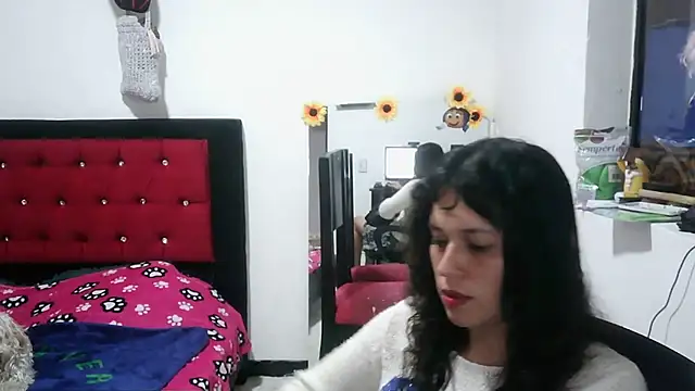 MiaRobertz  online show from March 5, 8:49 pm