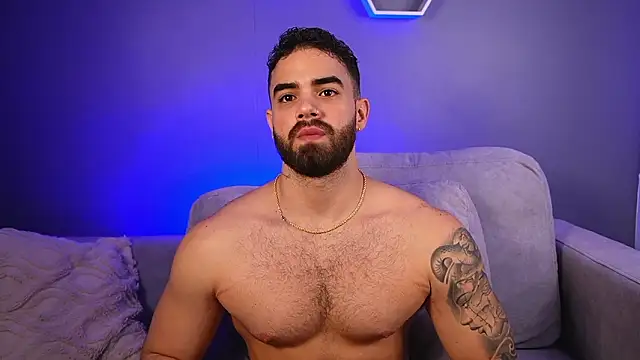 Snapshot of Paul_Phoenix chatting on February 13, 10:06 pm Paul Phoenix online show from February 13, 10:06 pm