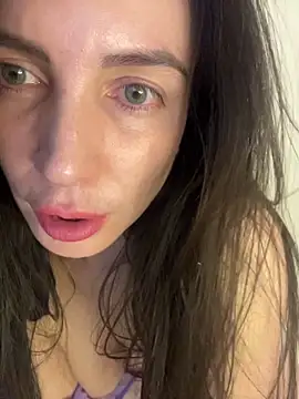 karinasantos  online show from March 15, 11:22 pm