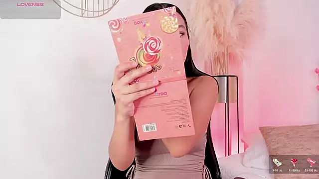 MartinnaGreco online show from November 21, 8:40 pm