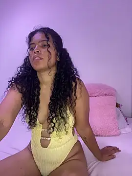 Snapshot of ms_ivanna chatting on June 18, 9:52 pm ms ivanna online show from June 18, 9:52 pm
