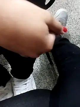 Snapshot of PIROCAO20 chatting on October 10, 12:42 am PIROCAO20 online show from October 10, 12:42 am