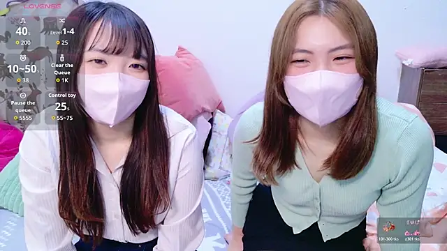 Snapshot of Fuwa_chan chatting on February 5, 6:18 am Fuwa chan online show from February 5, 6:18 am