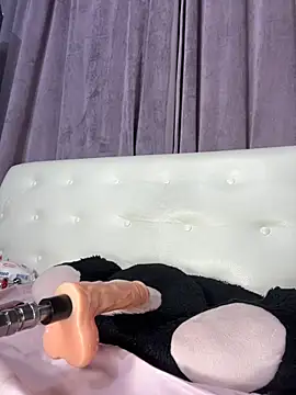 Rinamay  online show from October 1, 11:55 pm