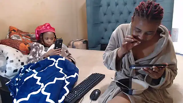 EbonyEssence online show from May 25, 10:32 am