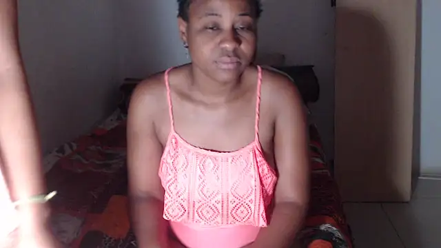 EssenceLovers online show from October 31, 4:02 am