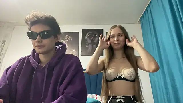 merycouple online show from December 4, 6:16 pm