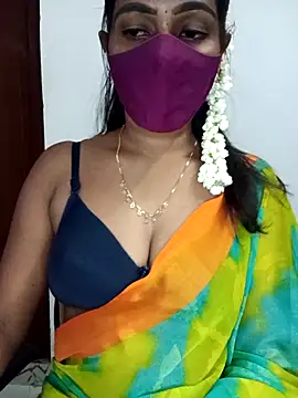 Snapshot of Tamil_kavinila chatting on April 19, 5:18 am Tamil kavinila online show from April 19, 5:18 am