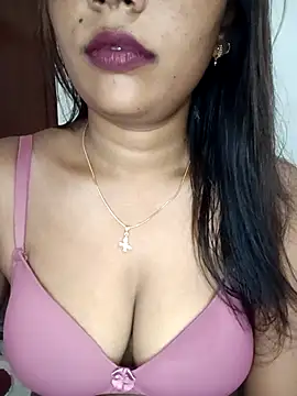 Snapshot of Tamil_kavinila chatting on May 1, 5:12 am Tamil kavinila online show from May 1, 5:12 am