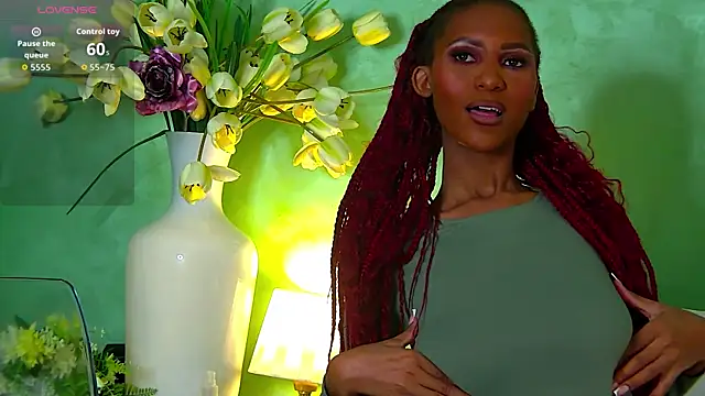 Snapshot of Izzie_Sugar chatting on October 9, 7:12 pm Izzie Sugar online show from October 9, 7:12 pm