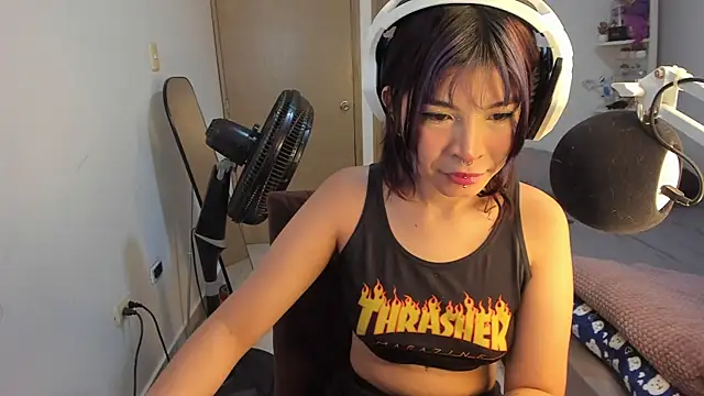 Kirachan98 online show from May 9, 6:02 pm