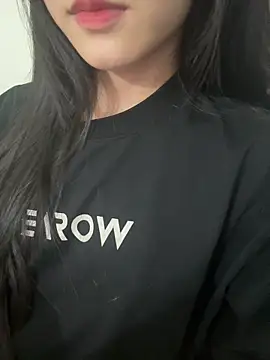 Snapshot of Desi_sara chatting on September 26, 3:49 pm Desi sara online show from September 26, 3:49 pm