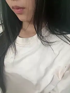 Snapshot of Desi_sara chatting on October 10, 3:27 am Desi sara online show from October 10, 3:27 am