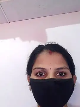 Snapshot of poojam93 chatting on October 18, 1:41 am poojam93 online show from October 18, 1:41 am