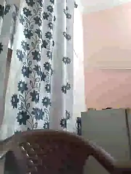 Snapshot of poojam93 chatting on February 23, 3:31 pm poojam93 online show from February 23, 3:31 pm