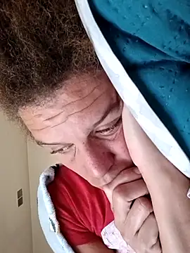 sarahkat86 online show from February 24, 12:25 pm