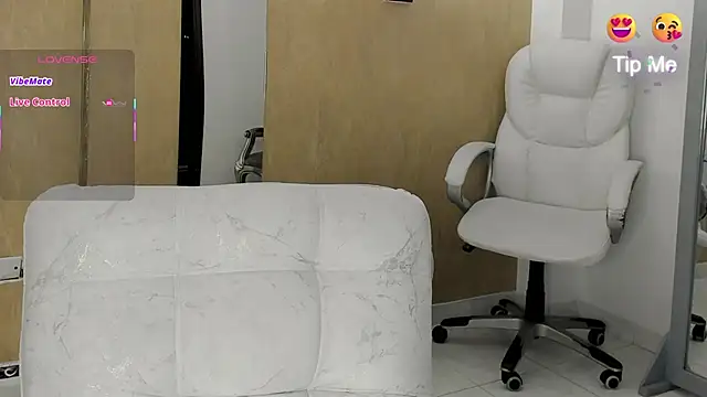 hellen tease online show from November 12, 2:01 am