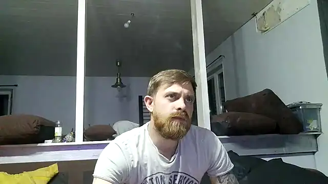 Snapshot of Bikerhot883hd chatting on April 30, 8:48 pm Bikerhot883hd online show from April 30, 8:48 pm