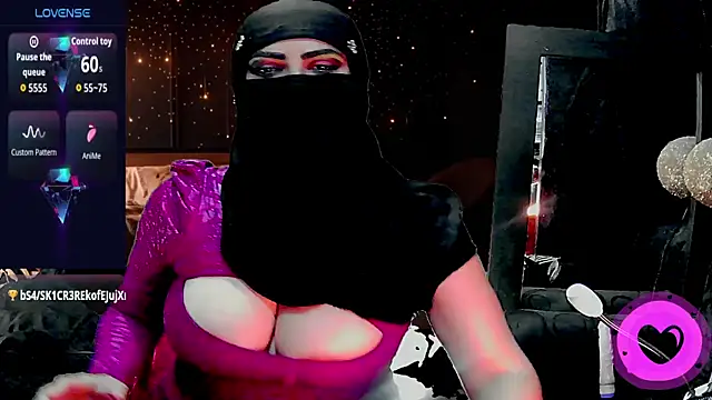 SultanaLayla online show from November 29, 8:56 pm