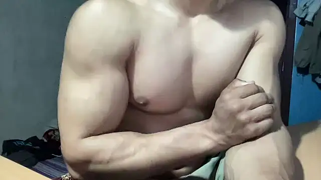 veilofstrength online show from November 10, 6:29 pm