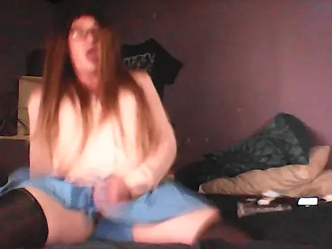 Snapshot of cdsissy1777 chatting on November 2, 1:19 am cdsissy1777 online show from November 2, 1:19 am