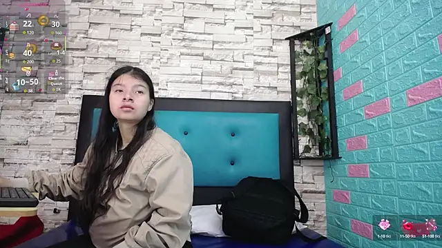Snapshot of maily_can chatting on October 9, 12:47 pm maily can online show from October 9, 12:47 pm