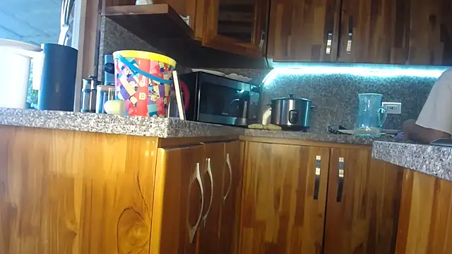 habdiela online show from October 17, 9:17 pm