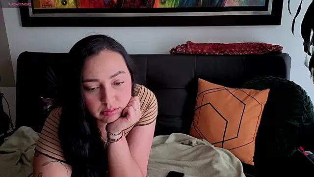 Snapshot of SujannaVarma_ chatting on April 22, 9:16 pm SujannaVarma online show from April 22, 9:16 pm
