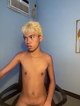 Snapshot of urcumjp chatting on March 11, 6:47 pm urcumjp online show from March 11, 6:47 pm
